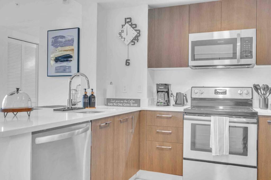 Spacious 2 Beds With Ocean View Маямі Екстер'єр фото